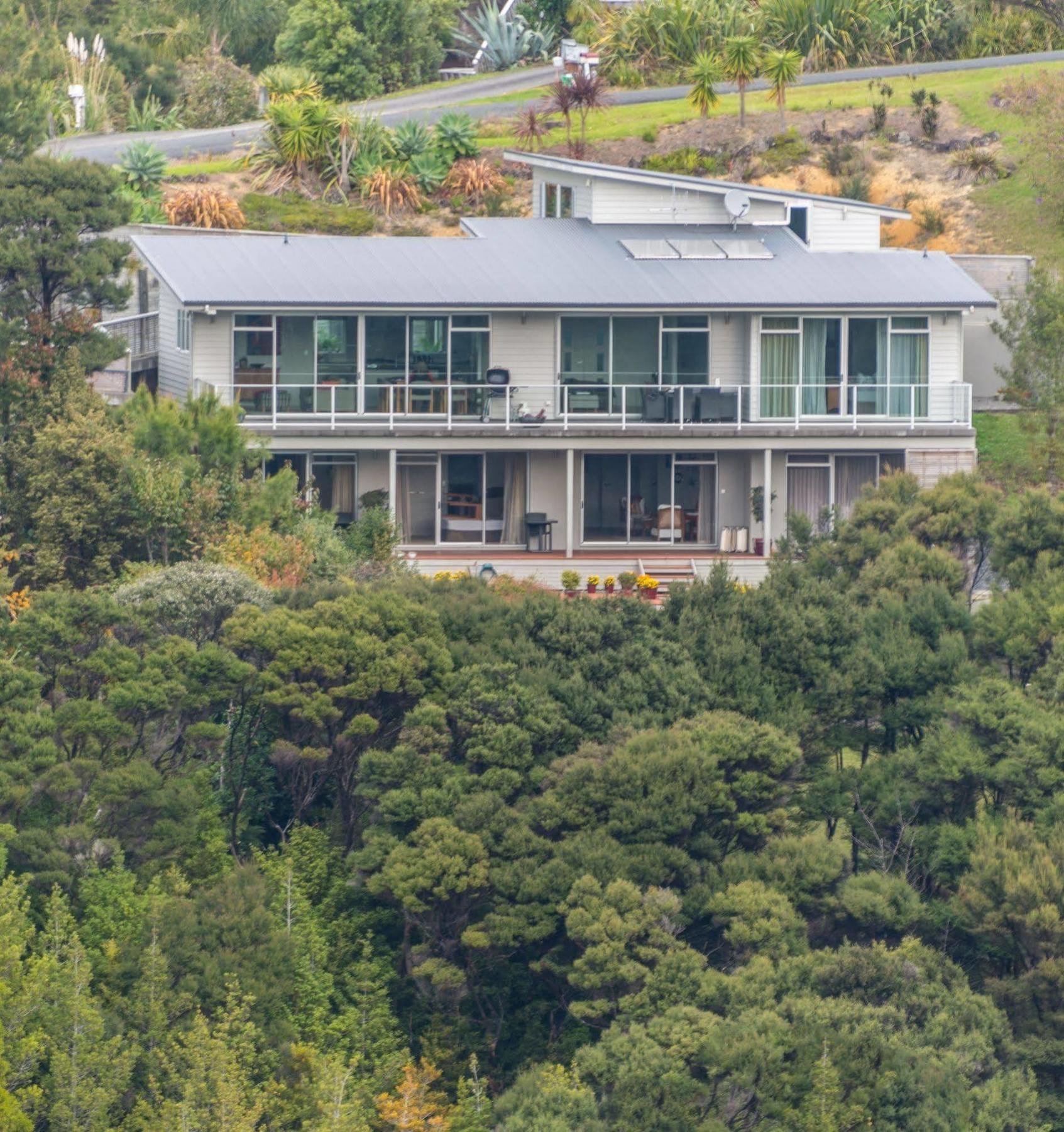 Decks Of Paihia Bed & Breakfast Dış mekan fotoğraf