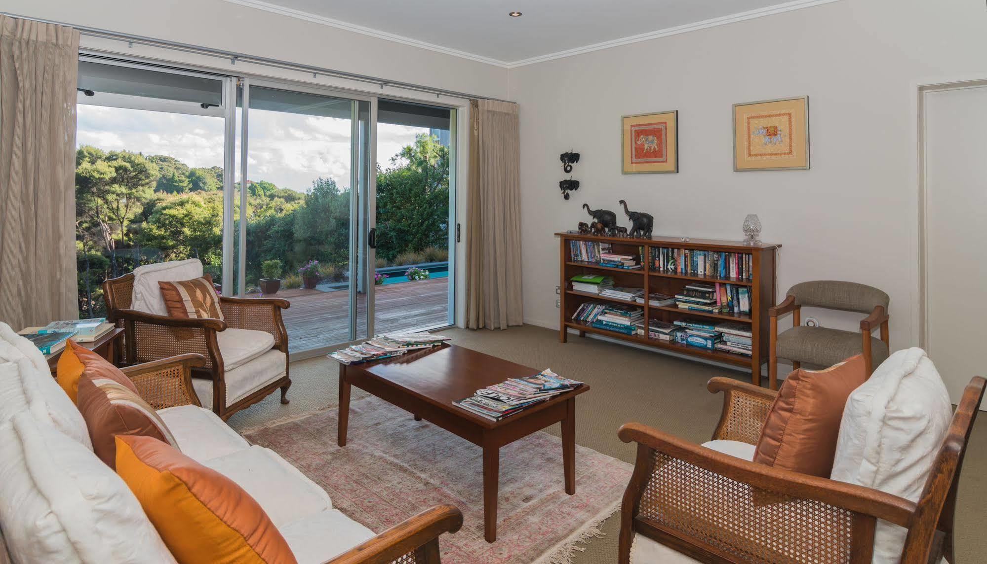 Decks Of Paihia Bed & Breakfast Dış mekan fotoğraf